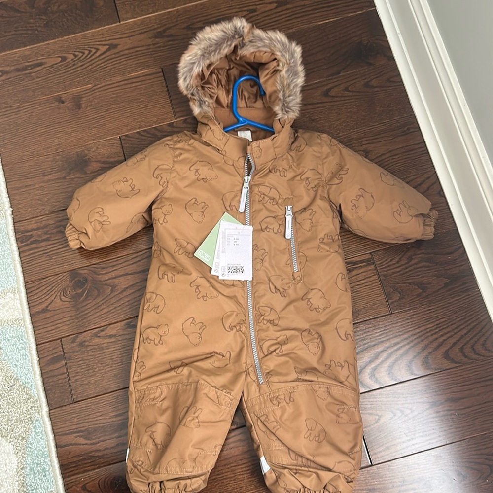 H&M 4-6 month baby snow suit. Color brow with bear details and faux fur